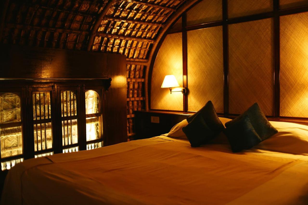 Hotel Coconut Lagoon Kumarakom- A Cgh Earth Experience Esterno foto