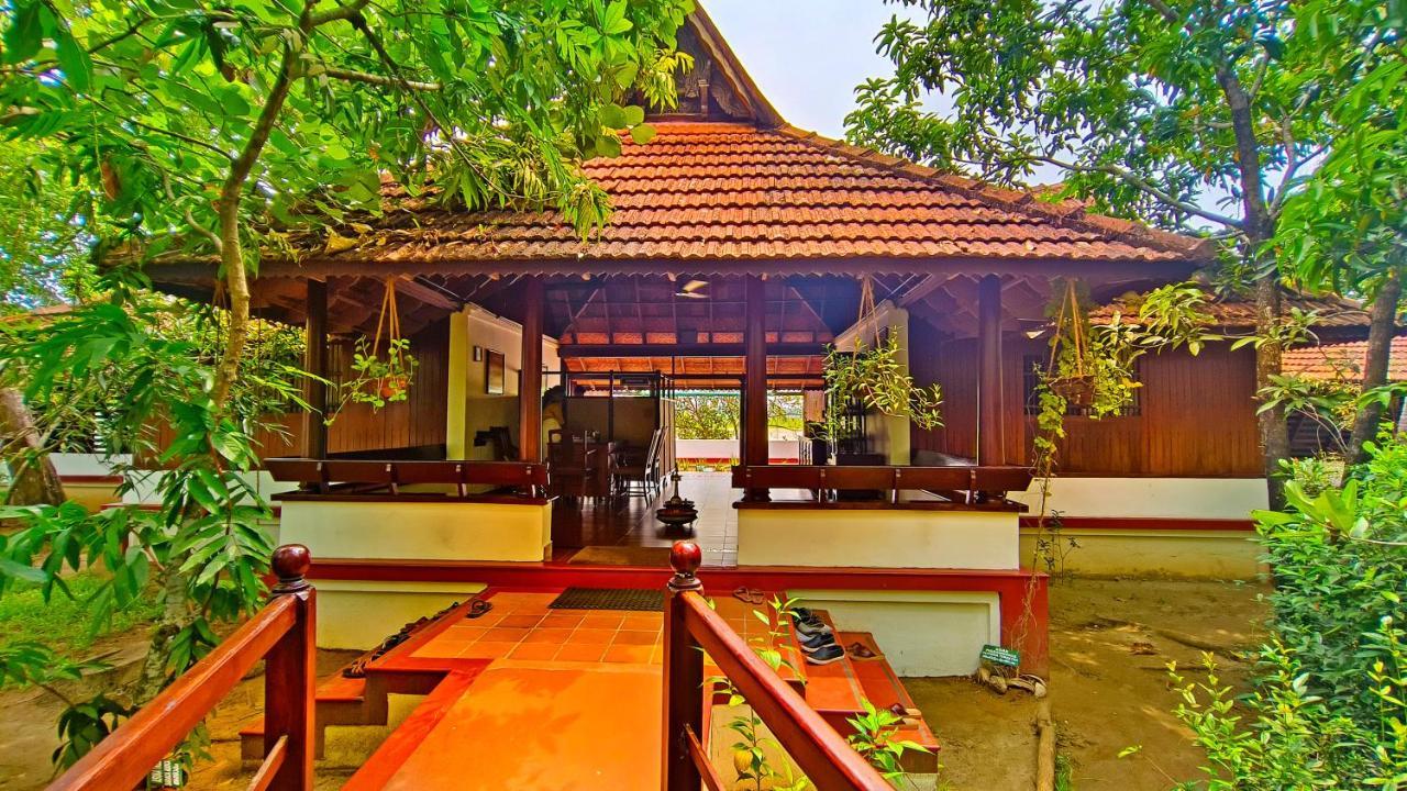 Hotel Coconut Lagoon Kumarakom- A Cgh Earth Experience Esterno foto