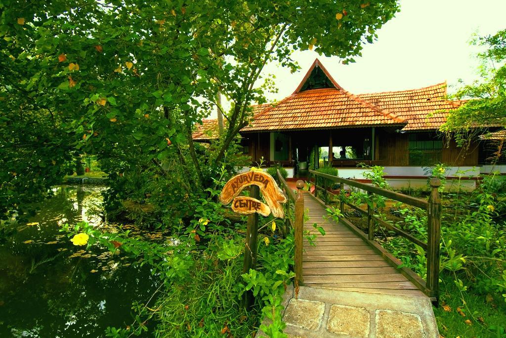 Hotel Coconut Lagoon Kumarakom- A Cgh Earth Experience Esterno foto