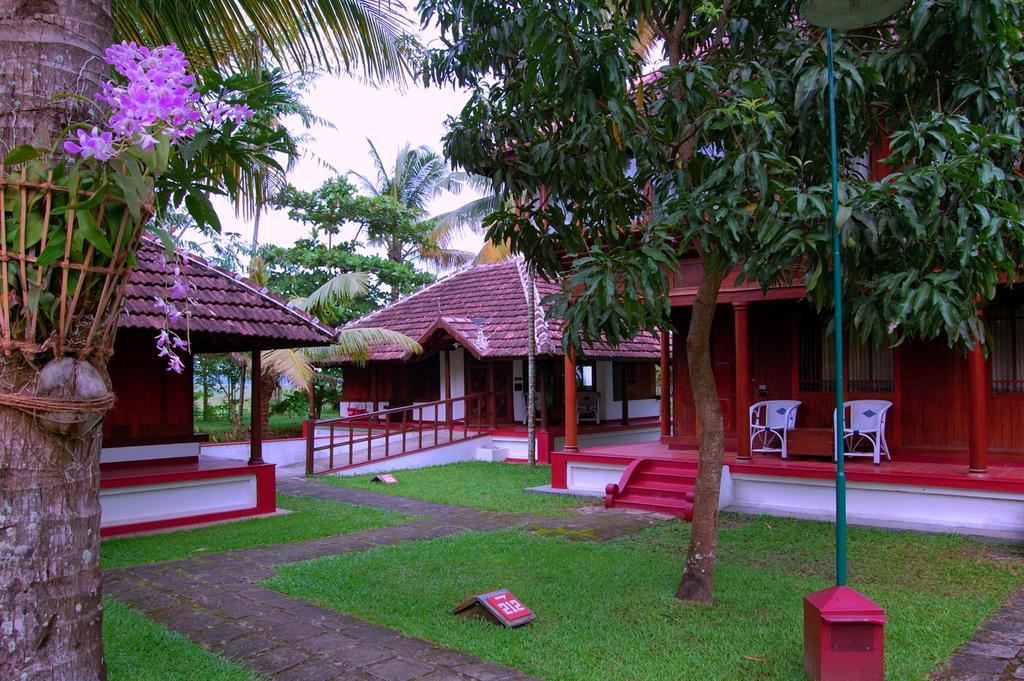 Hotel Coconut Lagoon Kumarakom- A Cgh Earth Experience Esterno foto