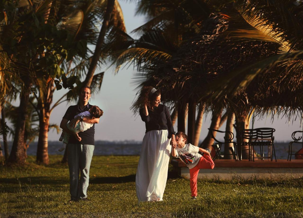 Hotel Coconut Lagoon Kumarakom- A Cgh Earth Experience Esterno foto